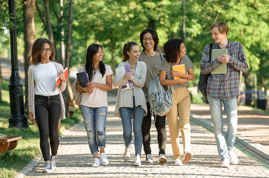 SRV EDGE_Blog Creative_9 (1) (1) attracting foreign students for studying in India